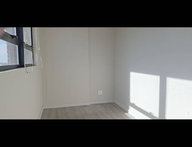 2 bed property to rent in OBSERVATORY